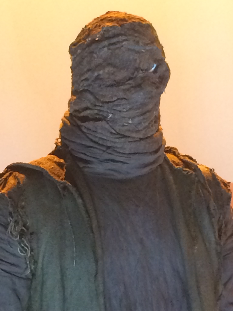 Illustration for article titled Star Wars Costumes And Props Reveal New Characters For Episode 7